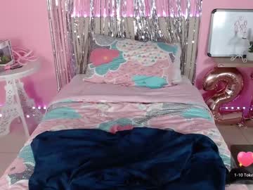 female cam girl little_effy18 image #1753090