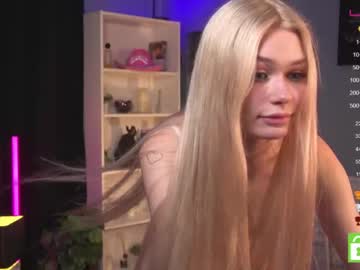 female cam girl white_godness image #3808543