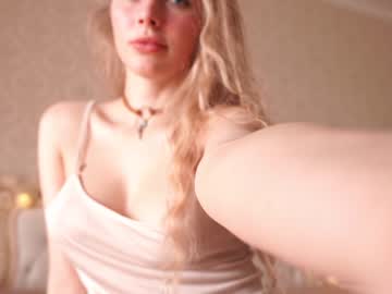 female cam girl annrainbow image #3805700