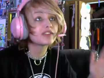 female cam tranny penguin_effect image #3978050