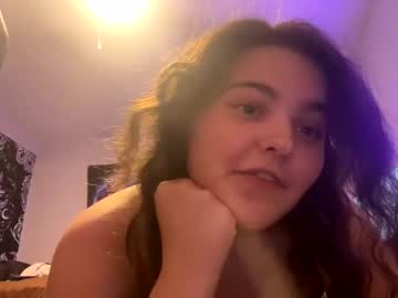 female cam girl bongsandroses image #4032597