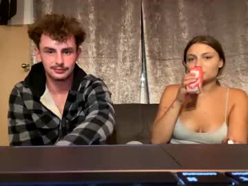 female cam couple axelxmistyminx image #2591731