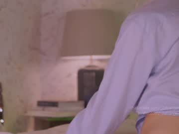 female cam girl _2strangers image #2462977