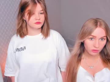 female cam couple chelsea_dream_ image #4004499