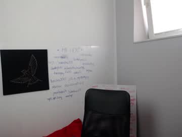 female cam girl yourcrazyneightbor image #2460251