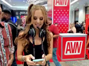 female cam girl yourgirlmillie image #3438308