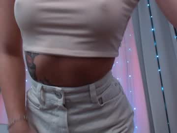female cam girl emmi_rosee image #1089206