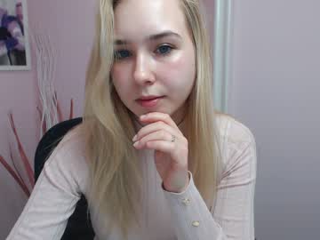female cam girl lila_page image #1094855