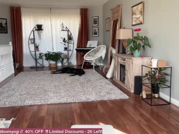 female cam girl bloomyogi image #2606564