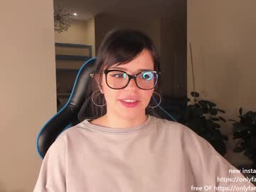 female cam girl aavee image #1277572