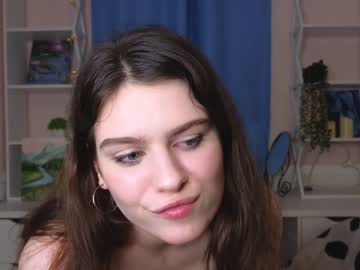 female cam girl alodiahakey image #3984523