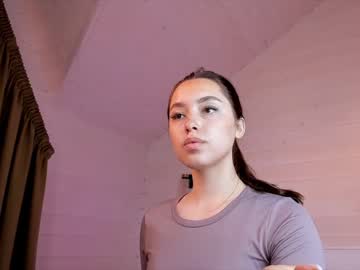 female cam girl darling_kira image #2593650