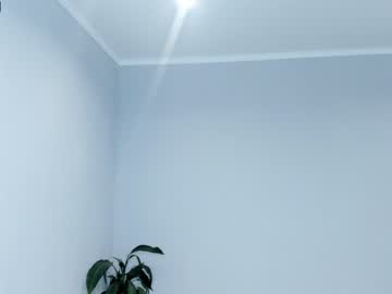 female cam girl ai_lyn image #2432734