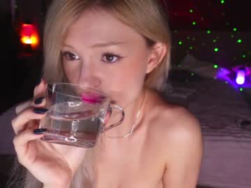female cam girl liamurr image #3441183