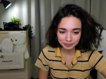 female cam girl ella_flar_ image #3215325