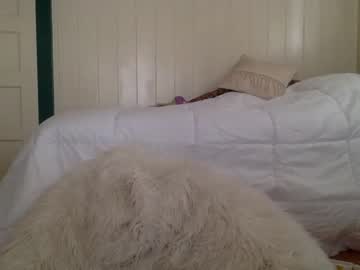 female cam girl littlemaryjane19 image #272368