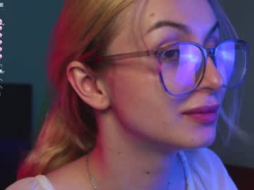 female cam couple huntertiana image #2191327