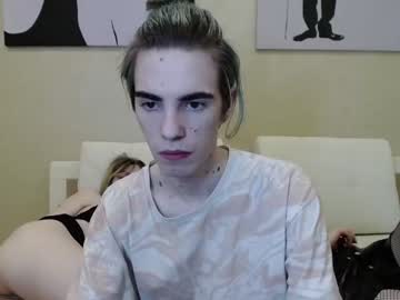 female cam couple shyybabybannyy image #816071