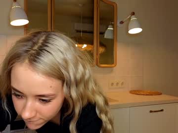 female cam girl but_not_for_freeeeee image #4039586