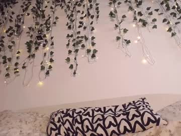 female cam girl lillpio image #3035705