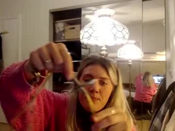 female cam girl bambis_honeypot image #948636