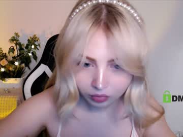 female cam girl shy_blondiee image #3718088