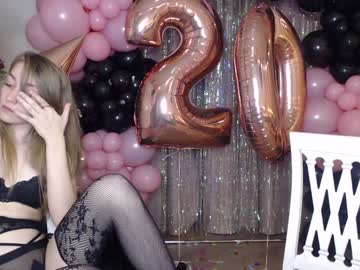 female cam couple amy__haris image #2827307