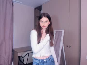 female cam girl mysterious_cloud image #3978589