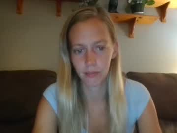 female cam couple smalltownbigtown9795 image #2392588
