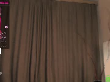 female cam couple naiamo image #3070801