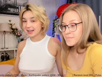 female cam couple huntertiana image #1323064