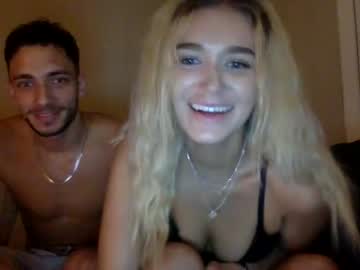 female cam couple cherrysweetmia image #2155095