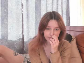 female cam couple sledadora image #2309014