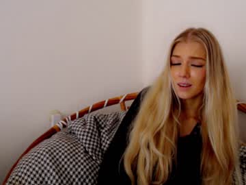 female cam girl pervyblonde image #1755518