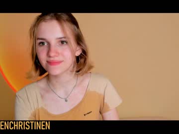 female cam couple helenchristensen image #2231339