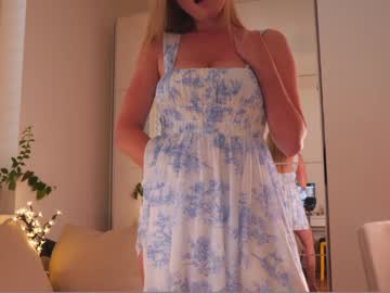 female cam girl saltedhoney image #1806384