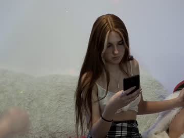 female cam couple kira0541 image #429109