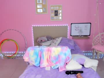 female cam girl little_effy18 image #2463608
