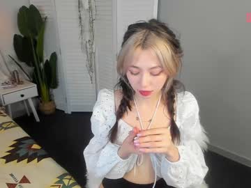 female cam girl y_u_m_i_k_a image #3220634