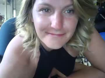 female cam couple yursecret image #1434070