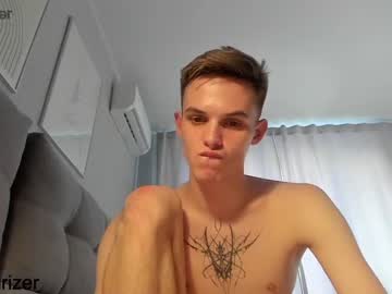 female cam man horny_jerk_roy_prick2001 image #2040173