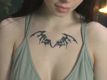 female cam girl ella_knockers_xl image #2022167