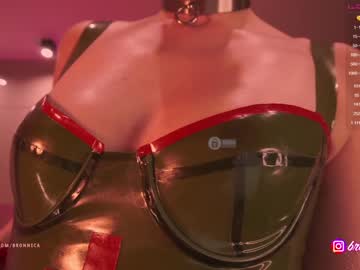 female cam girl bronnica image #349555