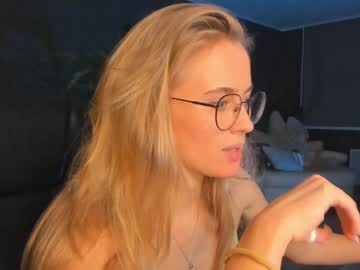 female cam girl linellali image #2956225