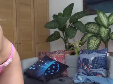 female cam girl beyllove_d image #2117216