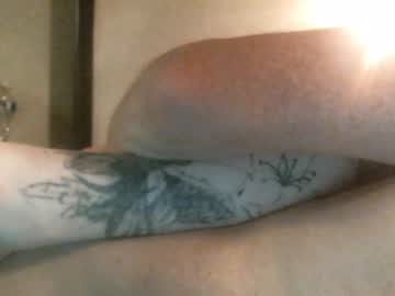 female cam couple chrisnamanda0415 image #3923511