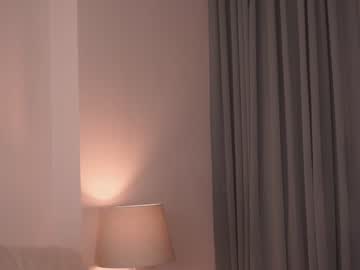 female cam girl _2strangers image #345378