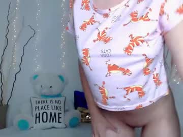 female cam girl little__cherrry image #2499009