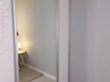 miss2me  female  webcam