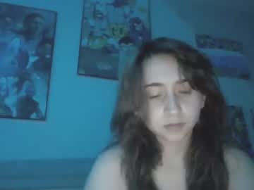 female cam girl petitebrokecollegechick image #3945846